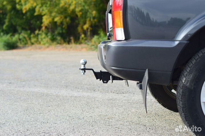 Фаркоп Нива Урбан съемный квадрат