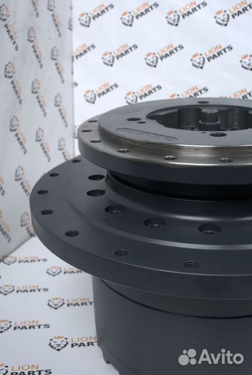 Редуктор хода Komatsu PC200-8 20y-27-00500