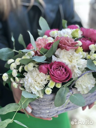 Корзина с цветами