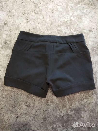 Шорты черные классические 42 р