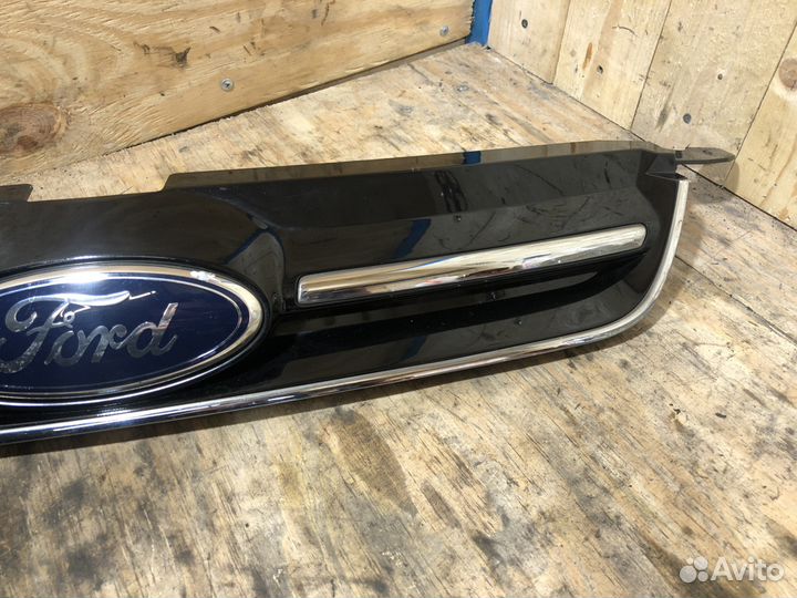Решетка радиатора Ford C-MAX 2 после 2010 130033