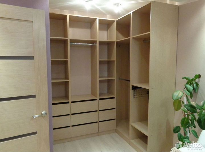 Шкафчик для ванной