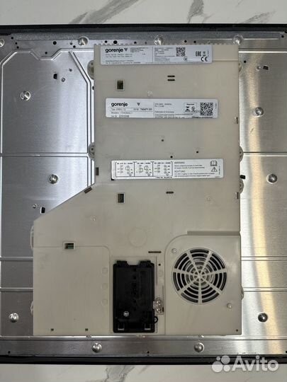 Встраиваемая индукционная панель Gorenje IT643BSC7