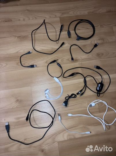 Usb кабеля и зарядки, наушники