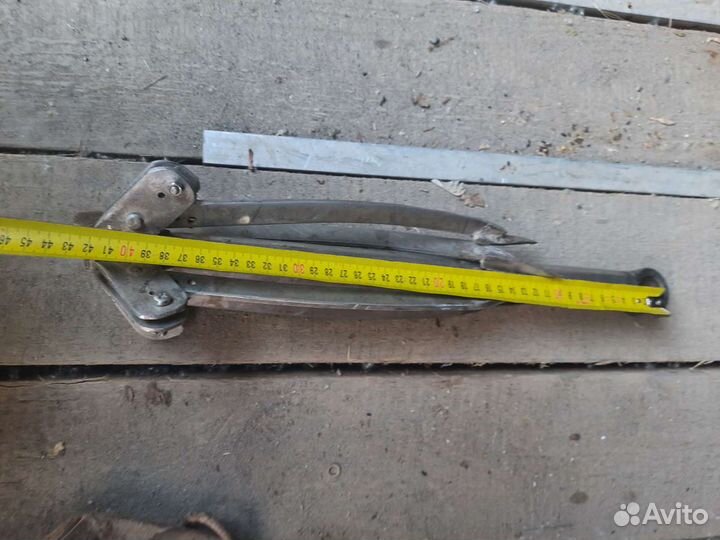 Якорь для лодки