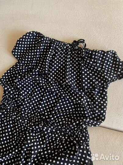 Комбинезон с открытыми плечами