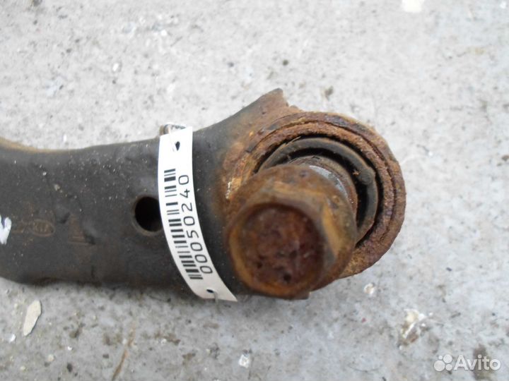 Рычаг зад L верх Hyundai Tucson 2 LM