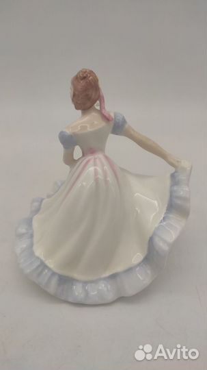 Статуэтка Фигурка Royal Doulton ninette высота 11