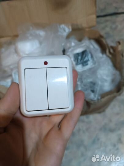 Выключатель накладной 2 кл. с индикацией