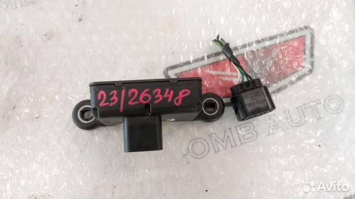 Датчик ускорения Опель Астра J