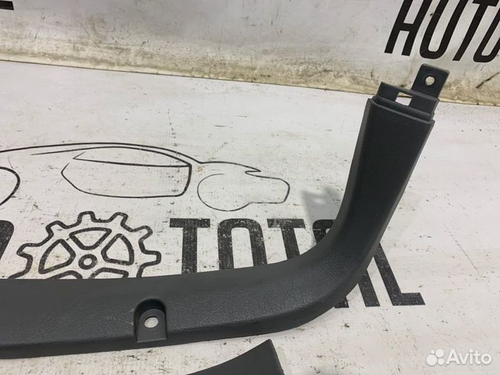 Обшивка двери багажника Chevrolet Lacetti хэтчбек