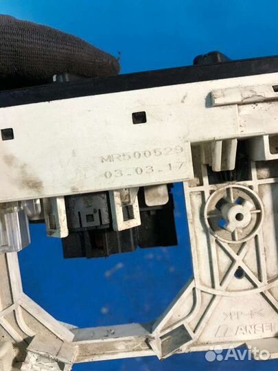 Блок управления печкой mitsubishi carisma