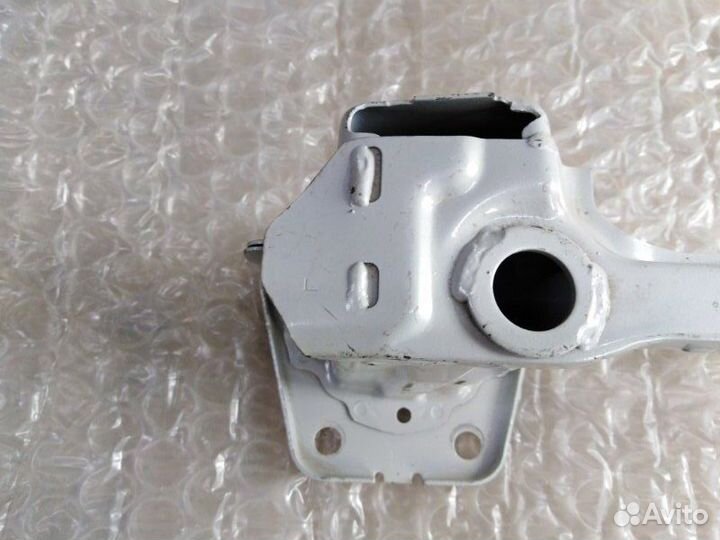 Усилитель бампера задний Subaru Legacy 2009 - 2015