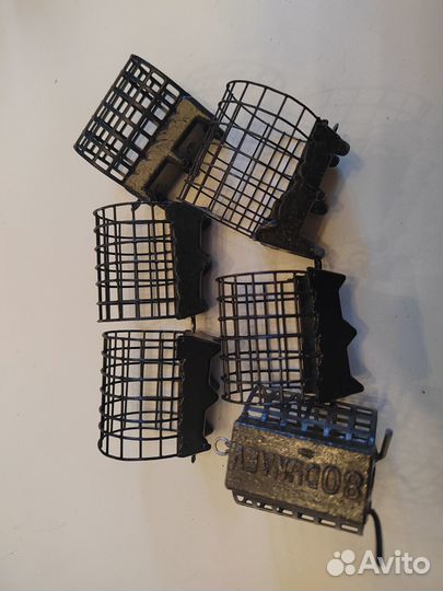 Кормушка фидерная