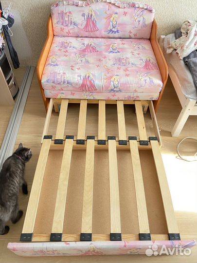 Детская кровать диван