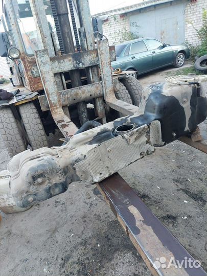 Бак топливный 100 л Renault Master III 2010