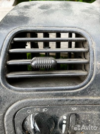 Дефлекторы печки Dodge Intrepid 2