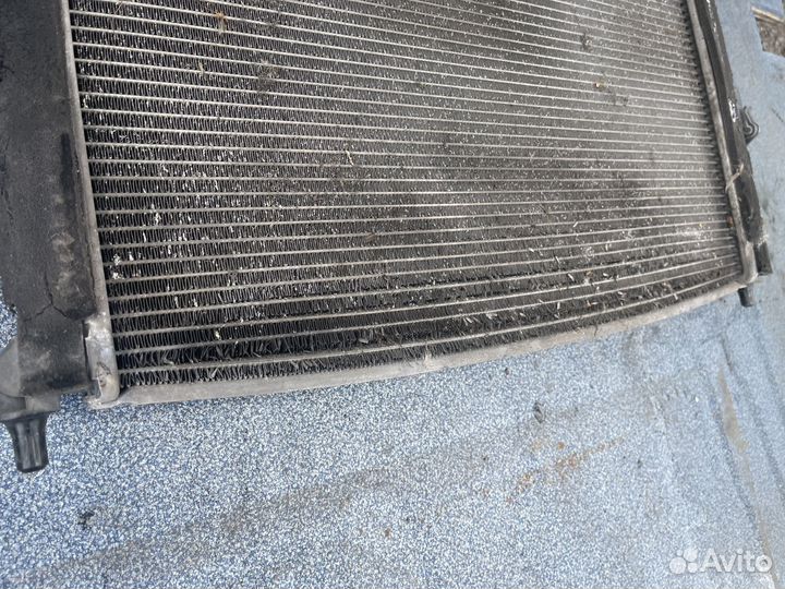 Радиатор охлаждения Киа Соренто 2 хм D4HB