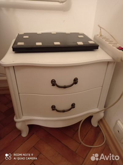 Тумба прикроватная