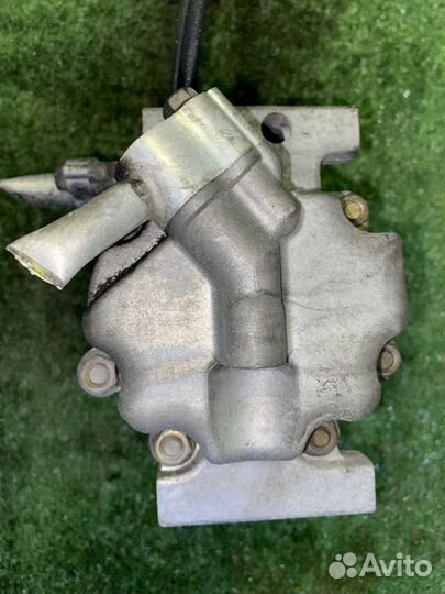 Компрессор кондиционера KL-DE Mazda Eunos 800 TA5A