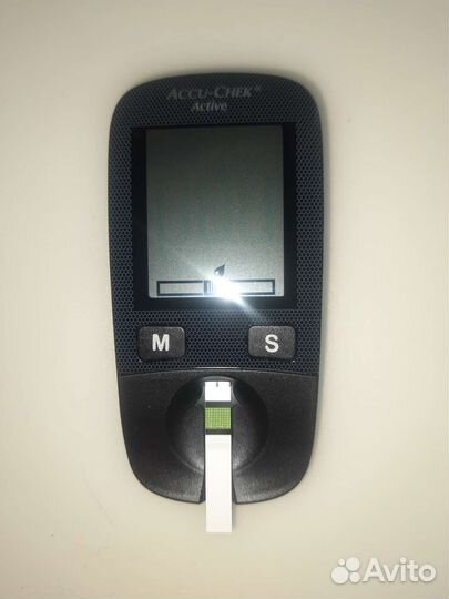 Глюкометр Акку-Чек Актив новый