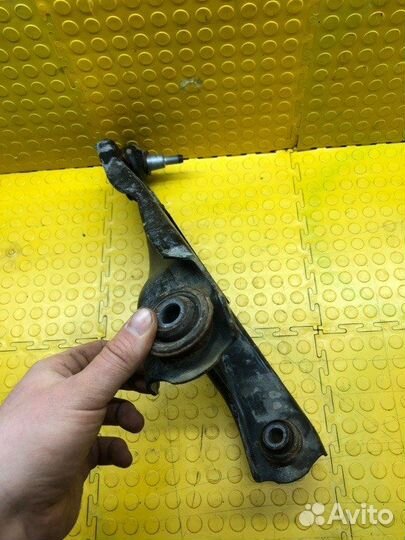 Рычаг подвески передний правый Renault Duster HSM