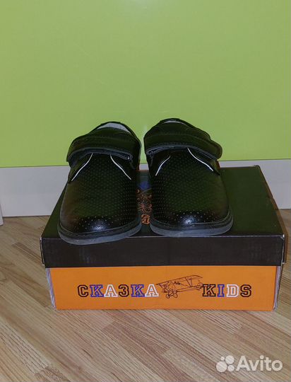 Туфли школьные(новые) на мальчика 34 р