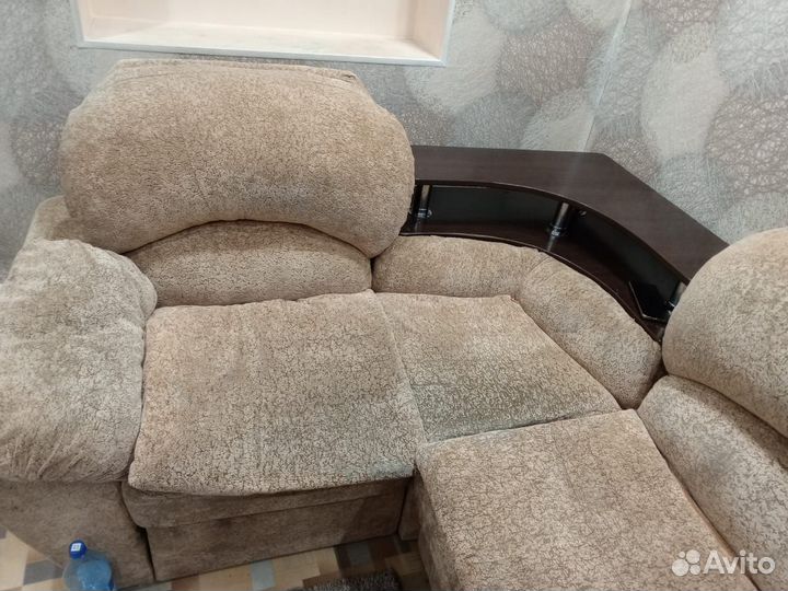 Угловой диван