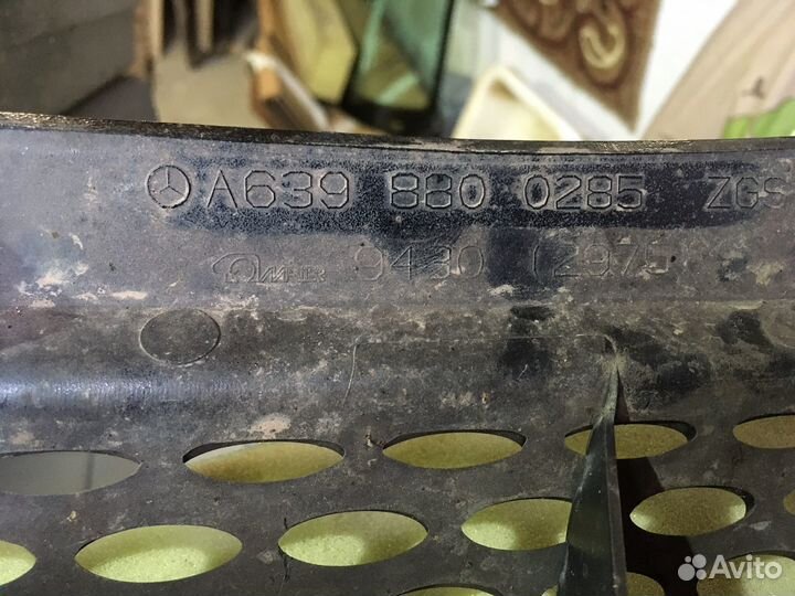 W639 мерседес, решетка радиатора