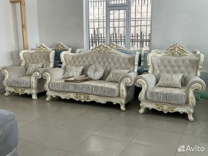 Диван и 2 кресла