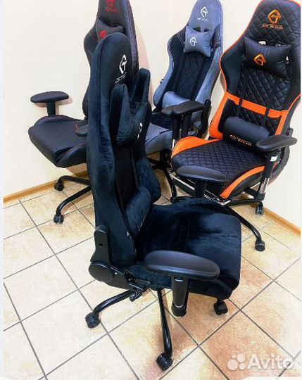 Игровое кресло компьютерное геймерское