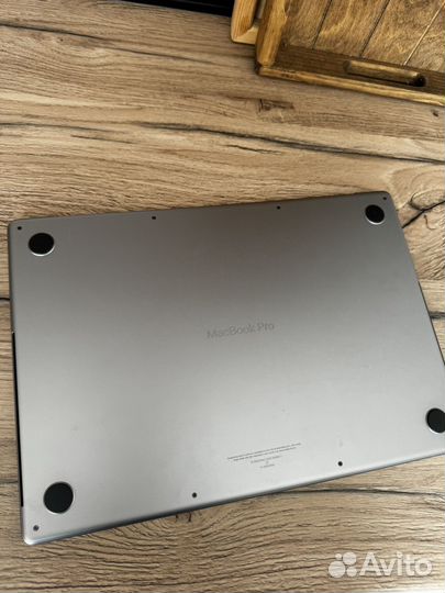 Apple macbook pro16 m1 pro