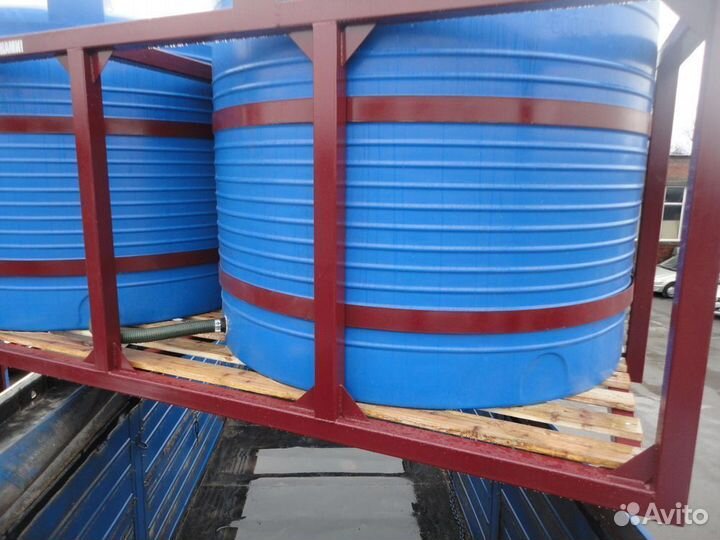 Емкости в обрешетке 15000л