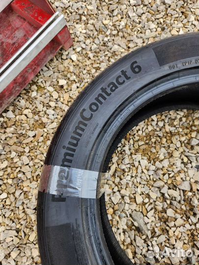 Continental ContiPremiumContact 6 235/50 R18