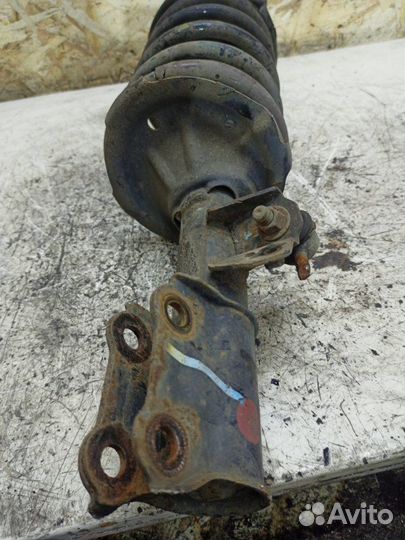 Стойка подвески передняя правая Kia Picanto