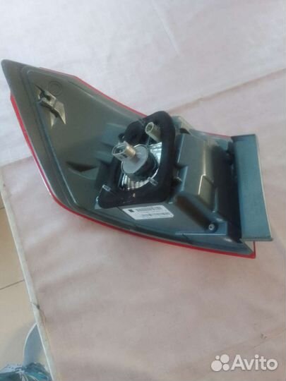 Задний правый фонарь на Лада Веста седан 2019 г