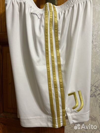 Шорты Adidas Juventus