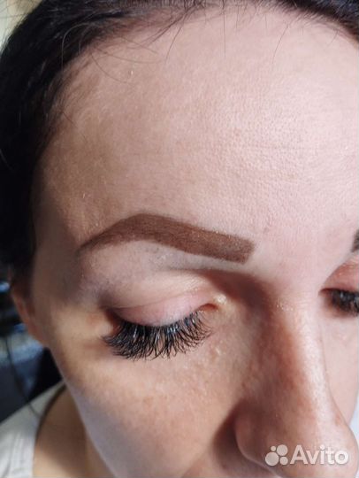 Мастер бровист