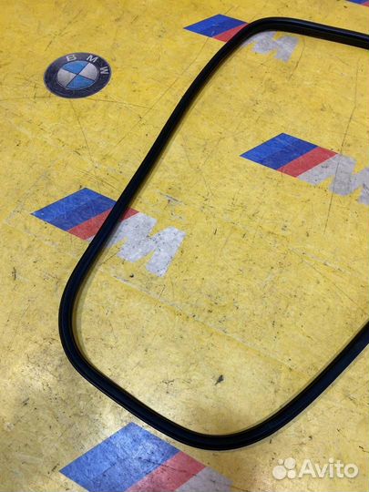 Уплотнитель дверного проема задний левый BMW X3