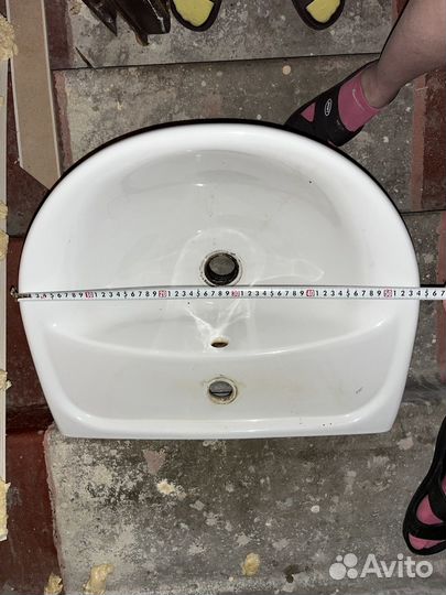 Раковина в ванной комнате