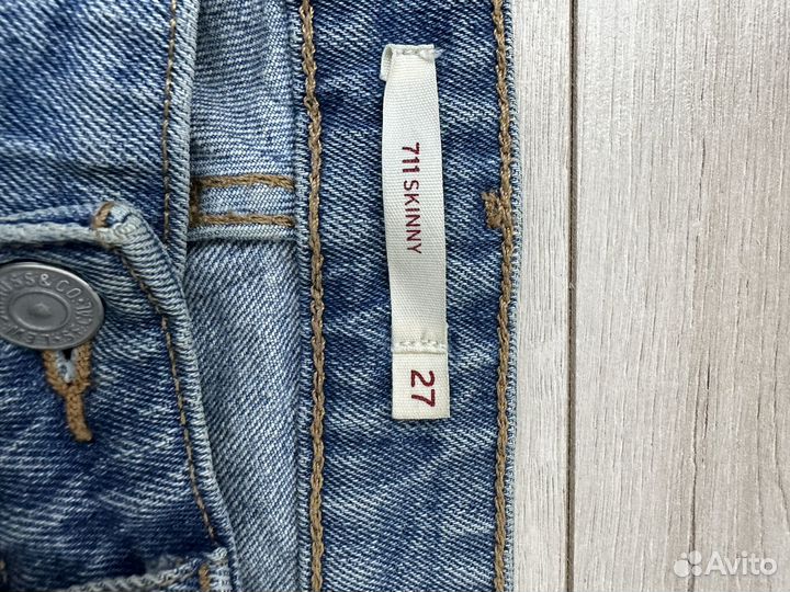 Джинсы levis 711 skinny 27