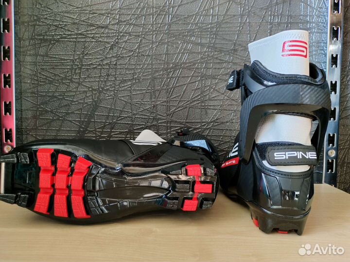 Ботинки лыжные Spine Concept Skate/Новые