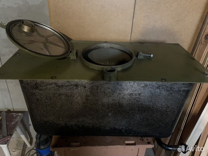 Бак от полевой армейской кухни