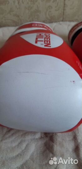 Боксерские перчатки