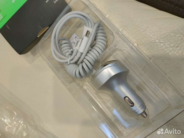 Автомобильное зарядное устройство в прикуриватель