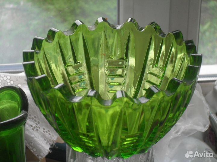 Ваза. Зеленое стекло. СССР
