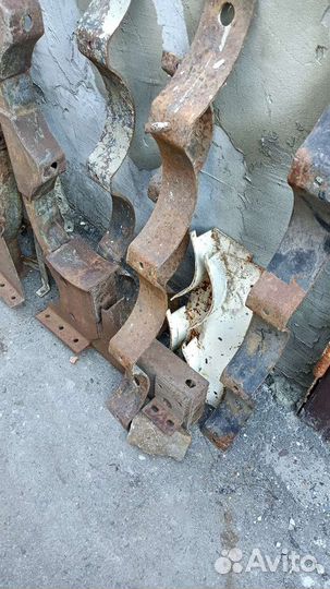 Крепление на газовые балоны Метан