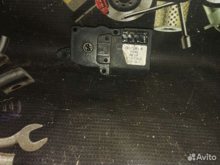 Моторчик заслонки печки Chevrolet Aveo T250