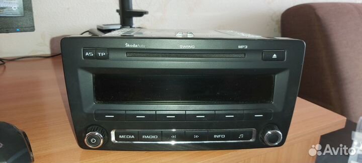 Продам автомагнитолу для автомобиля skoda