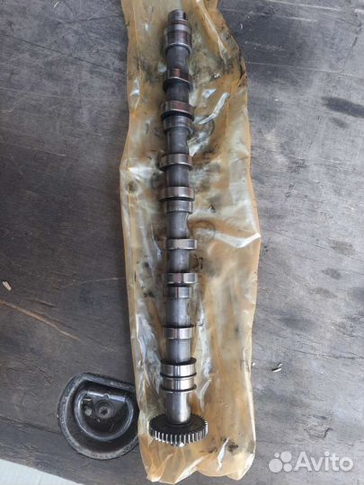 Выпускной распредвал Крафтер (Амарок)